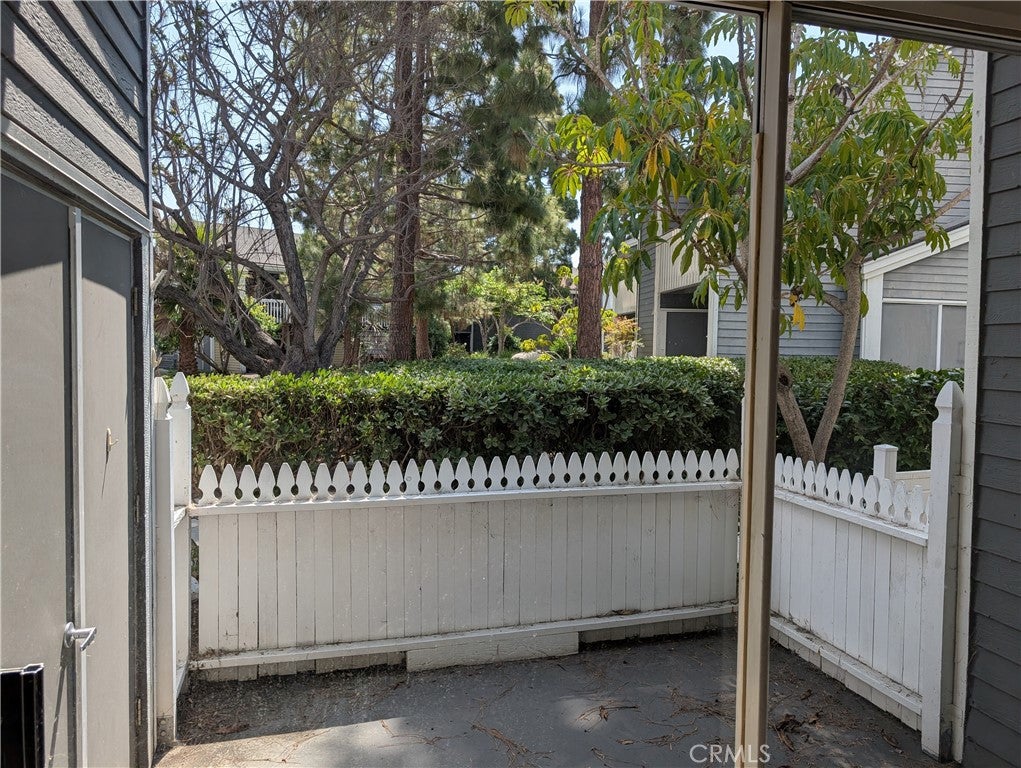 25447 Pine Creek LN, Wilmington CA 90744