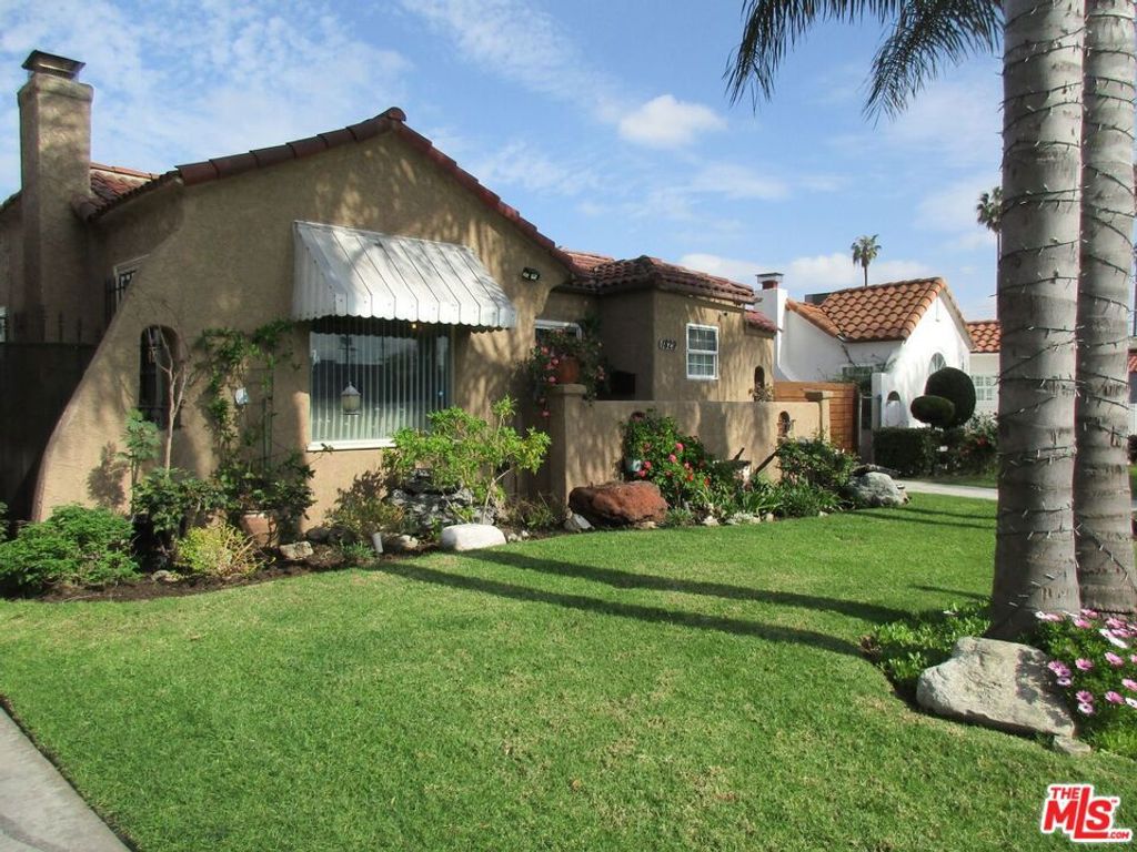 Photo of 1829 W 84th Place, Los Angeles, CA 90047 (MLS # 26643367)