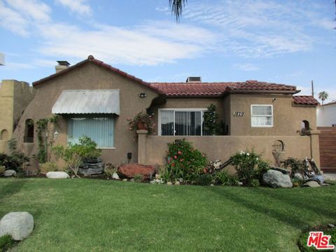 Photo of 1829 W 84th Place, Los Angeles, CA 90047 (MLS # 26643367)