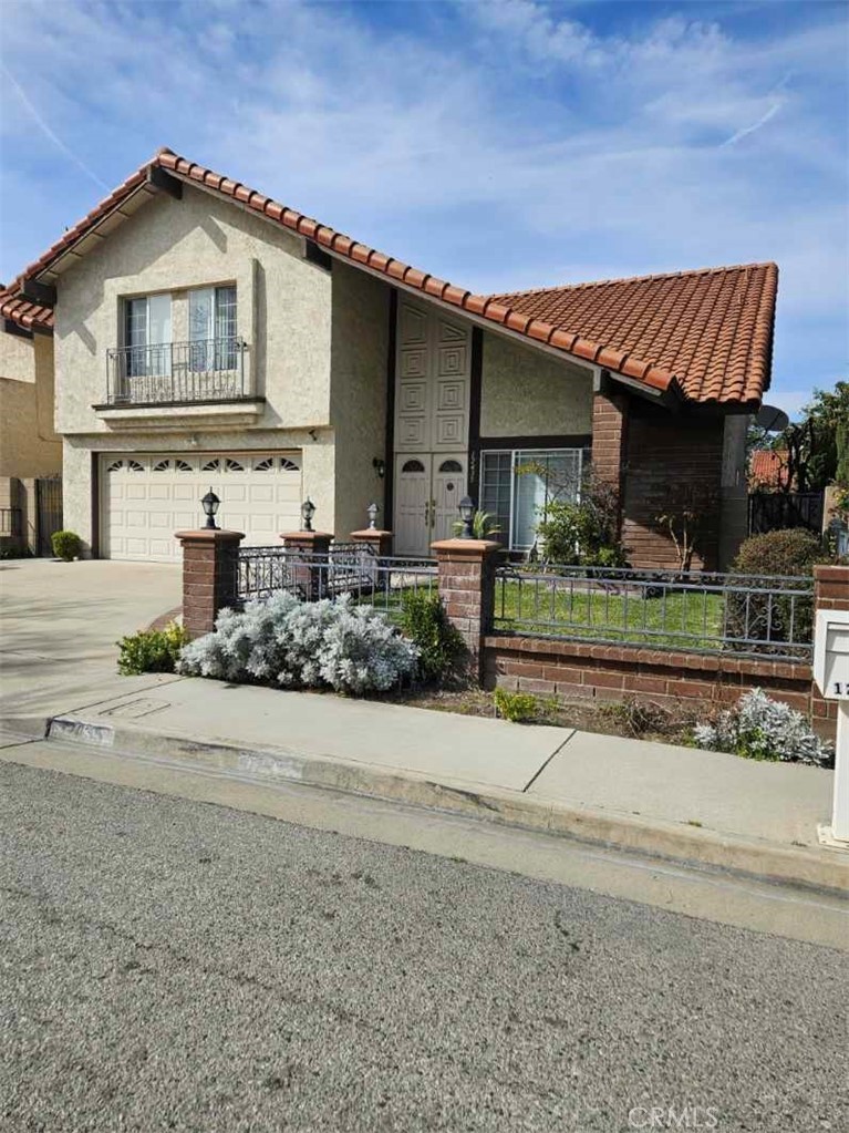 12435 Cherrycreek Lane