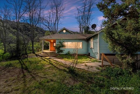 Photo of 31500 Lake Shore Drive, Redlands, CA 92373 (MLS # 219143841DA)