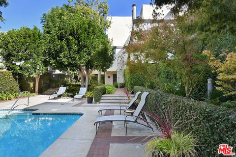 Photo of 11687 Bellagio Road #3, Los Angeles, CA 90049 (MLS # 25621119)