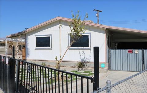 Photo of 32950 Westchester Drive, Thousand Palms, CA 92276 (MLS # IG25219010)