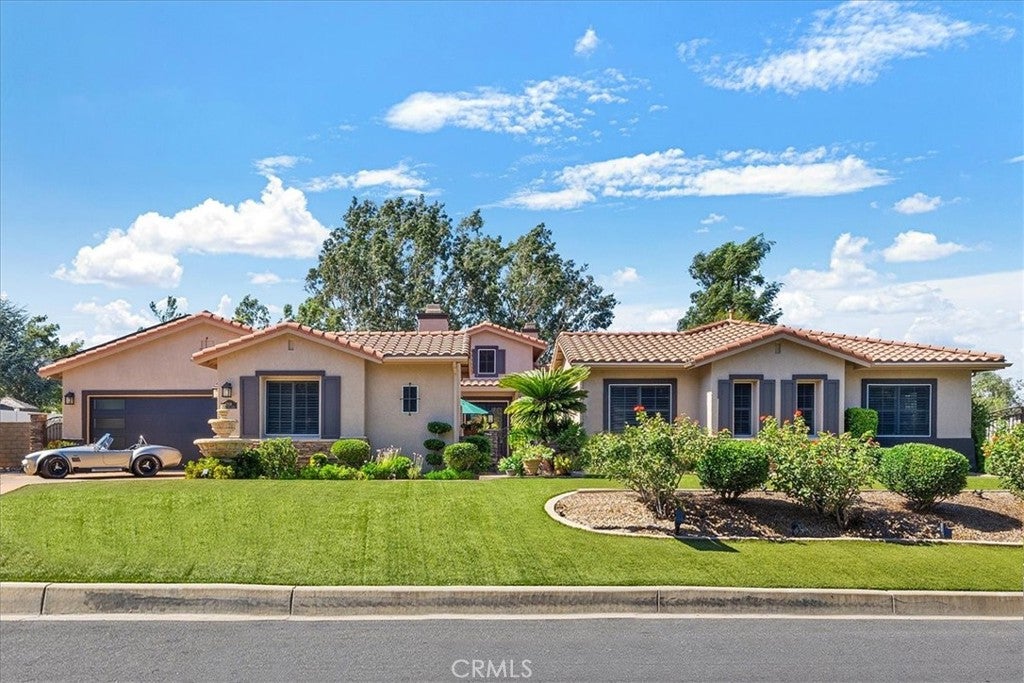 42926 Joshua Tree Court