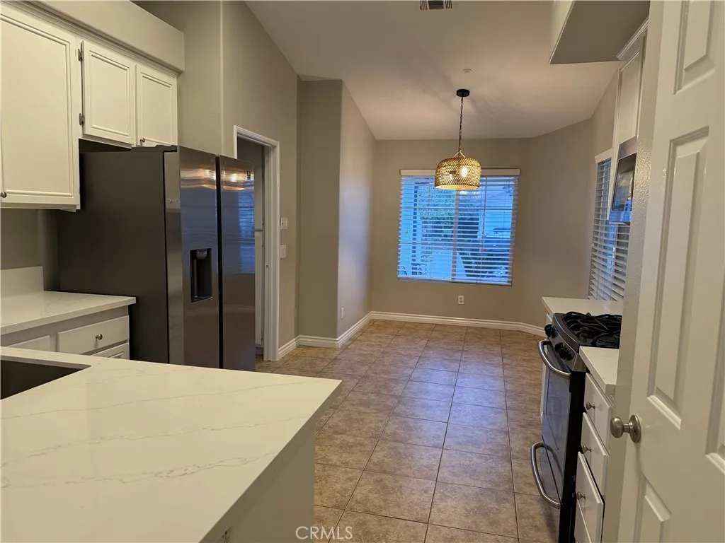 Fontana, California 92336, United States, 3 Bedrooms Bedrooms, ,2 BathroomsBathrooms,Residential,Active,247432