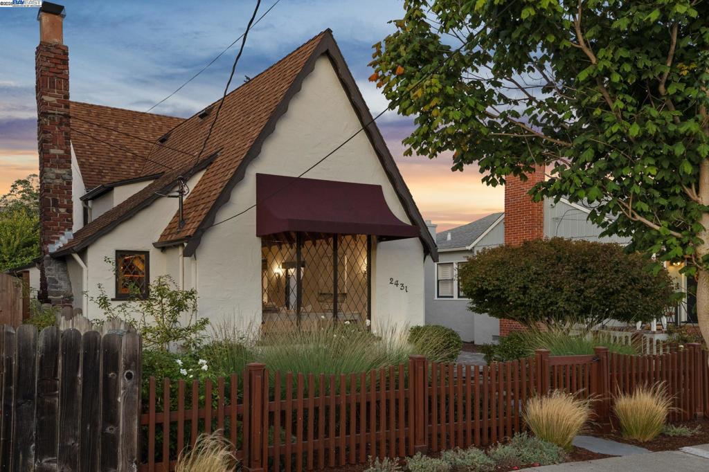EAST END - Residential