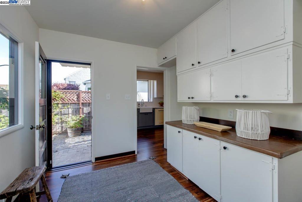 EAST END - Residential