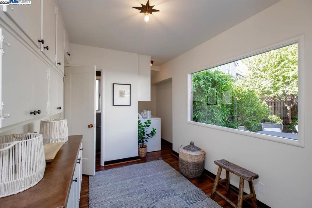 EAST END - Residential