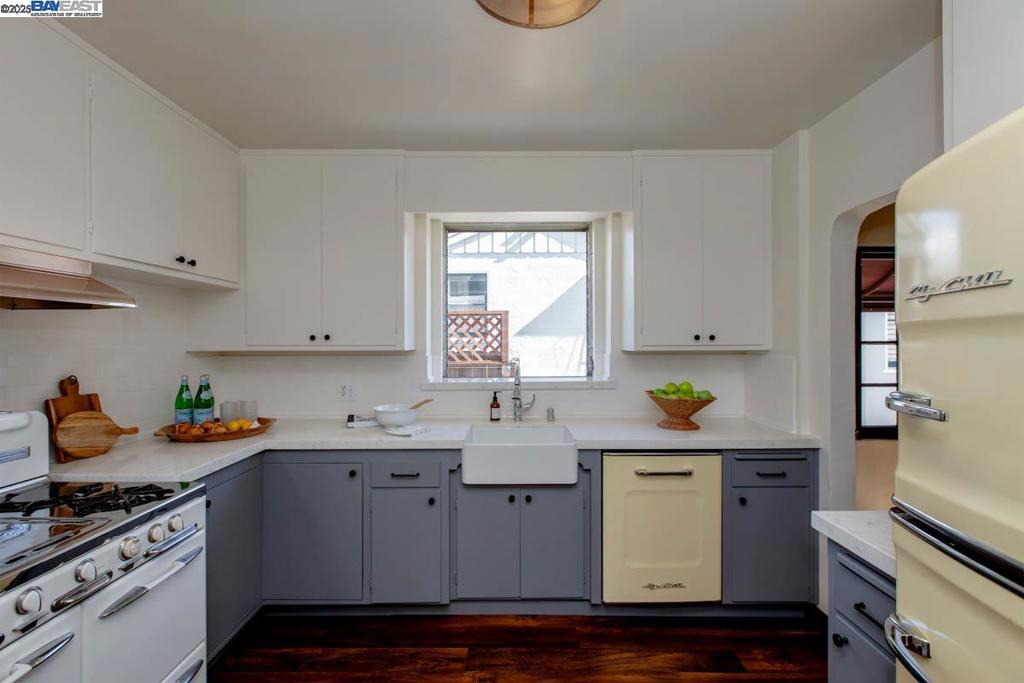 EAST END - Residential
