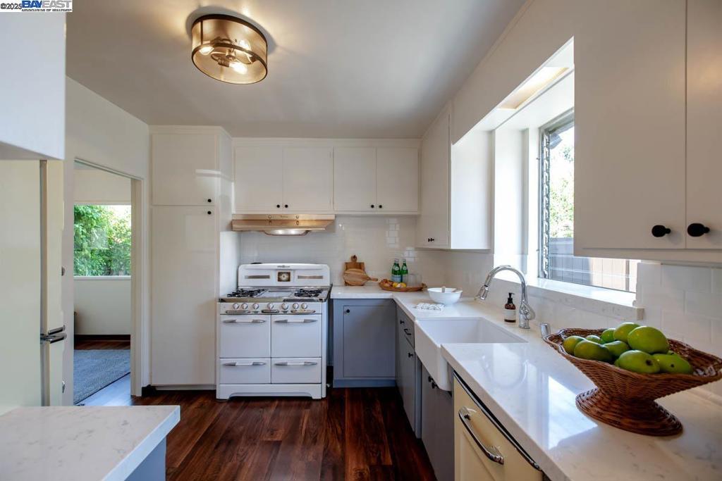 EAST END - Residential