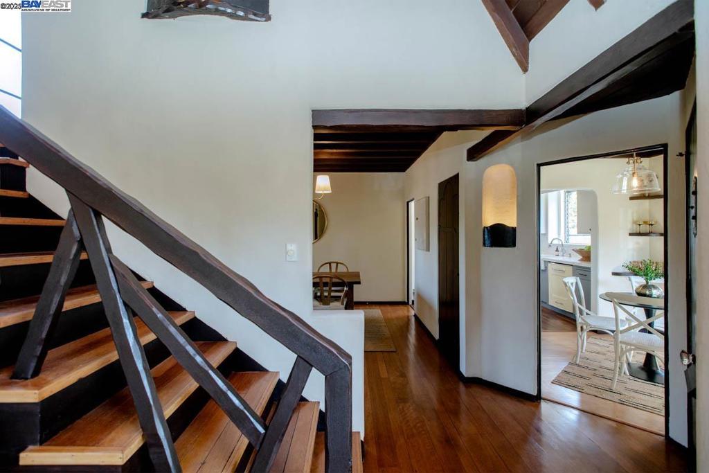 EAST END - Residential