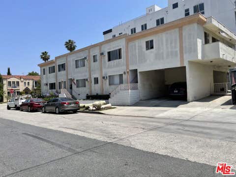 Photo of 9204 Whitworth Drive #5, Los Angeles, CA 90035 (MLS # 25597701)