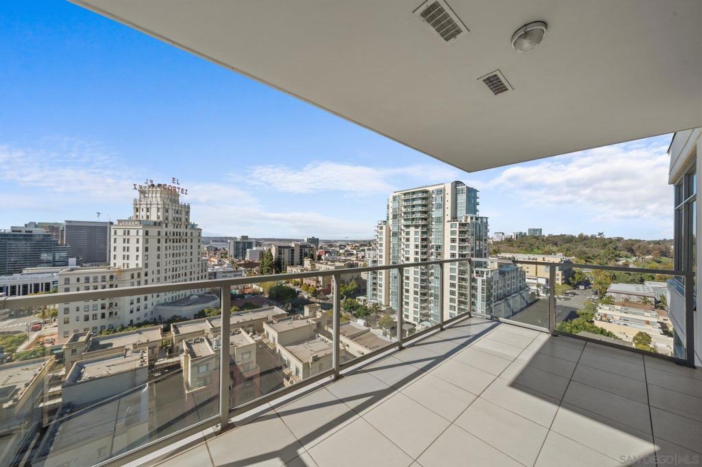 Views, location, space and amenities, this unit has it all! Spectacular 17th floor corner unit with views of Downtown, the San Diego Bay and Balboa Park. The home is filled with natural light during the day and facing sunsets in the evening. Contemporary design throughout with a modern kitchen and recently remodeled wood flooring. Light, bright and airy. Aria is the best building located on Cortez Hill featuring a pool, jacuzzi, gym and resident's lounge. Within walking distance to all the bars, cafes and restaurants of Little Italy, the Gaslamp Quarter and East Village. Upscale living and lifestyle in Downtown San Diego.