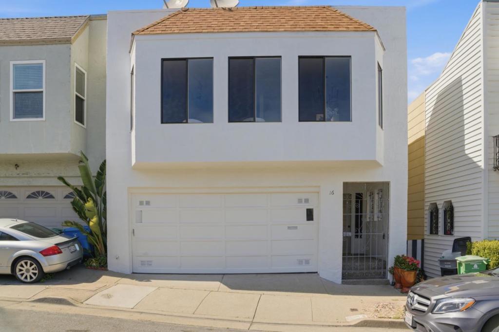 16 Moneta Court