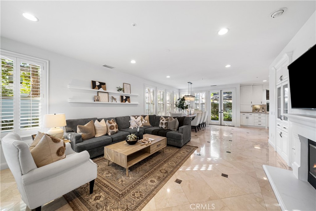 Crytsal Island (CRYI) - Residential