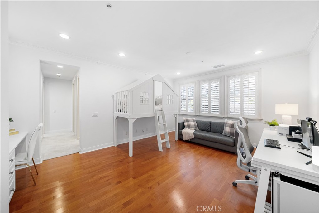 Crytsal Island (CRYI) - Residential