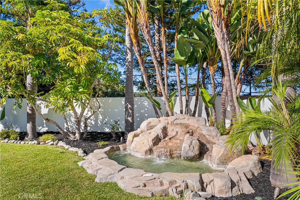 Crytsal Island (CRYI) - Residential