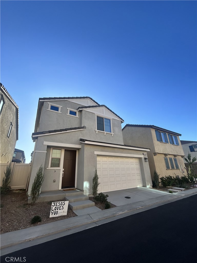 Newly built detached condo now available to rent!! This condo comes partially furnished making the move in seamless. HOA gives you access to all the amenities which include pools and a community park. Come view this home before it's too late!