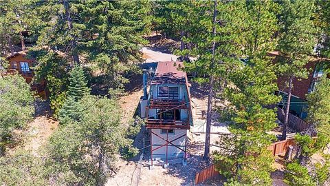 Photo of 2476 Elko Dr, Arrowbear, CA 92382 (MLS # DW26066541)