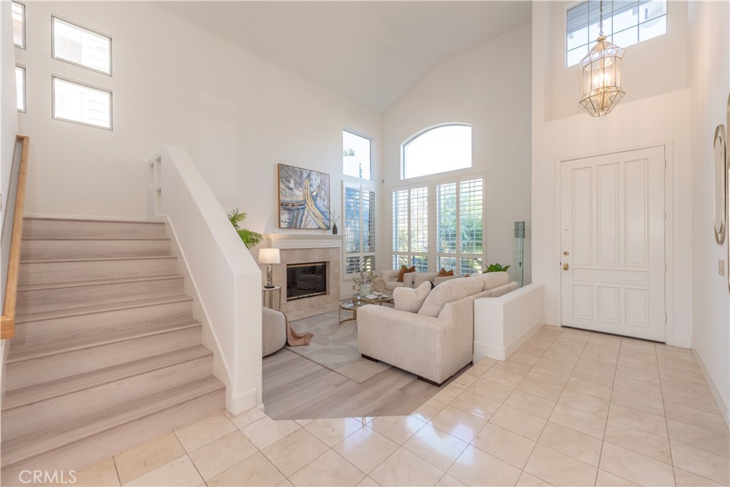 18817 Jeffrey Avenue