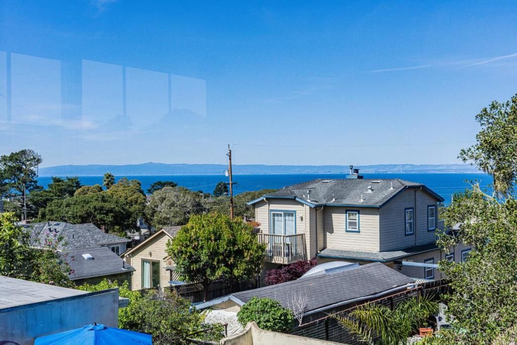 Photo of 724 Cypress Street, Monterey, CA 93940 (MLS # ML82043616)