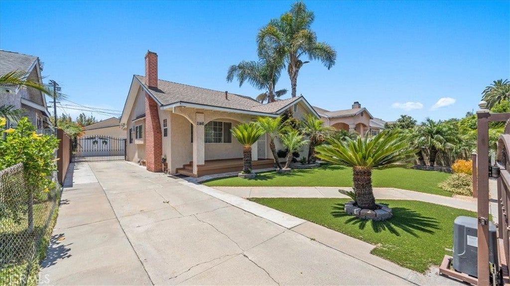 1146 W 74th Street, Los Angeles CA 90044