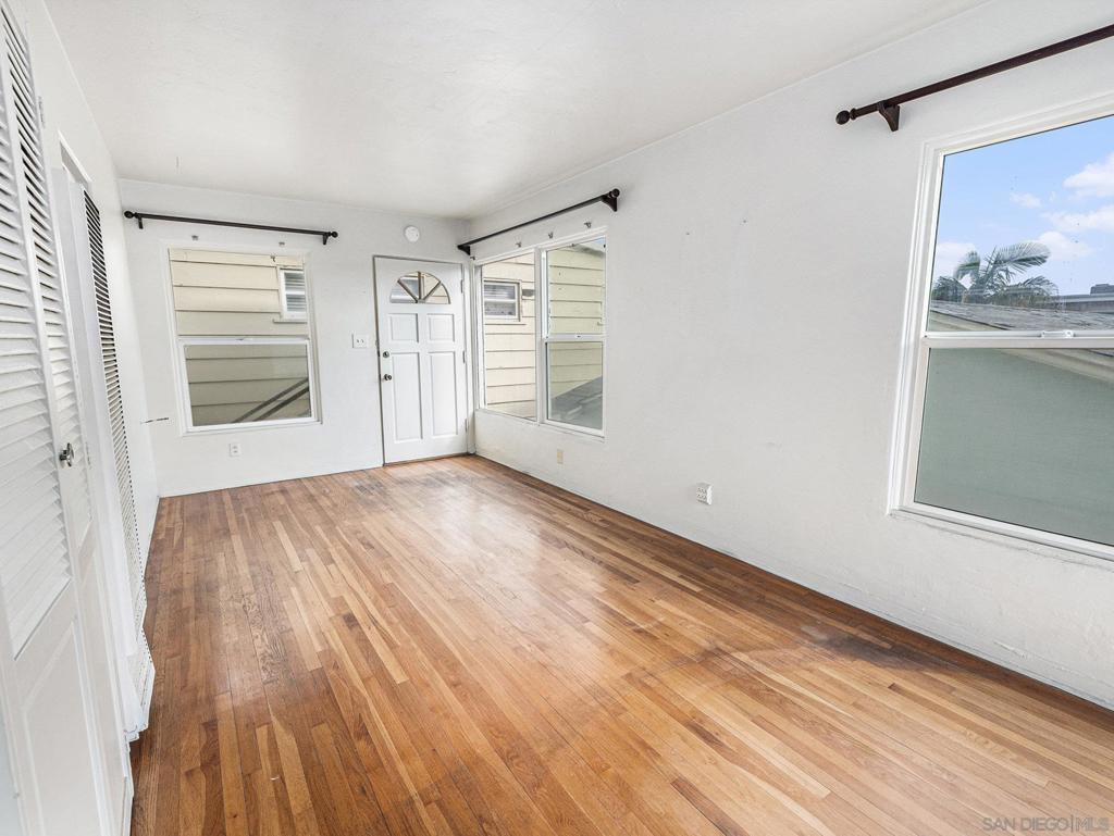 Mission Beach - Residential Income
