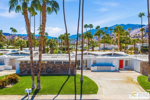 Photo of 543 E San Jose Road, Palm Springs, CA 92264 (MLS # 26996795PS)