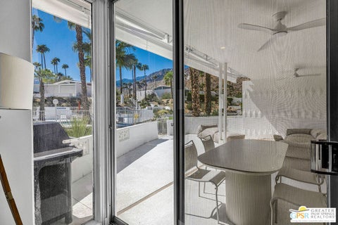 Tiny photo for 543 E San Jose Road, Palm Springs, CA 92264 (MLS # 26996795PS)