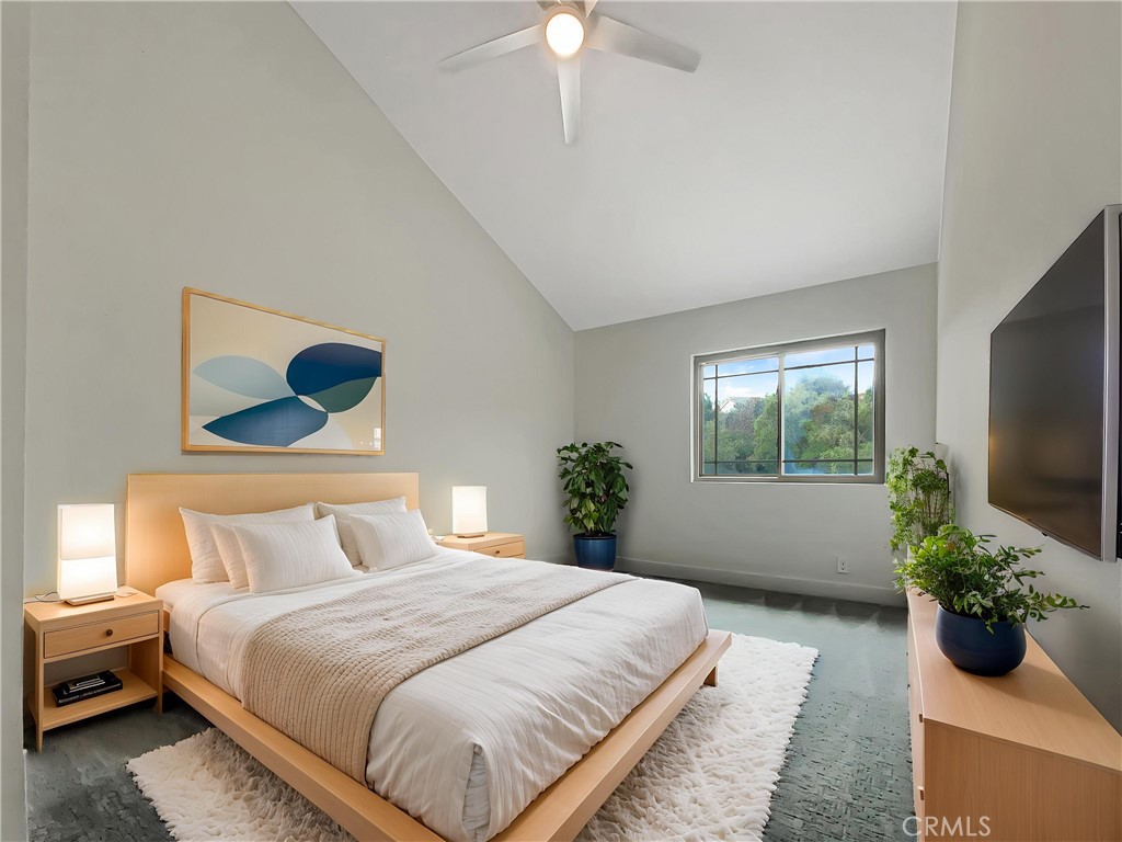 3182 Oakcrest Drive