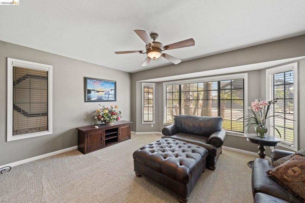 5621 Starboard Dr
