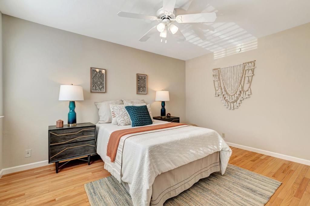 listing image 130721827233965940059