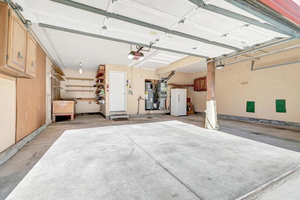 listing image 130726632475951488366
