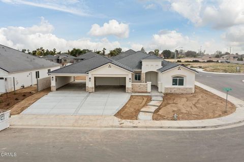Photo of 13620 Philip Phelps Ave, Bakersfield, CA 93314 (MLS # V1-34650)