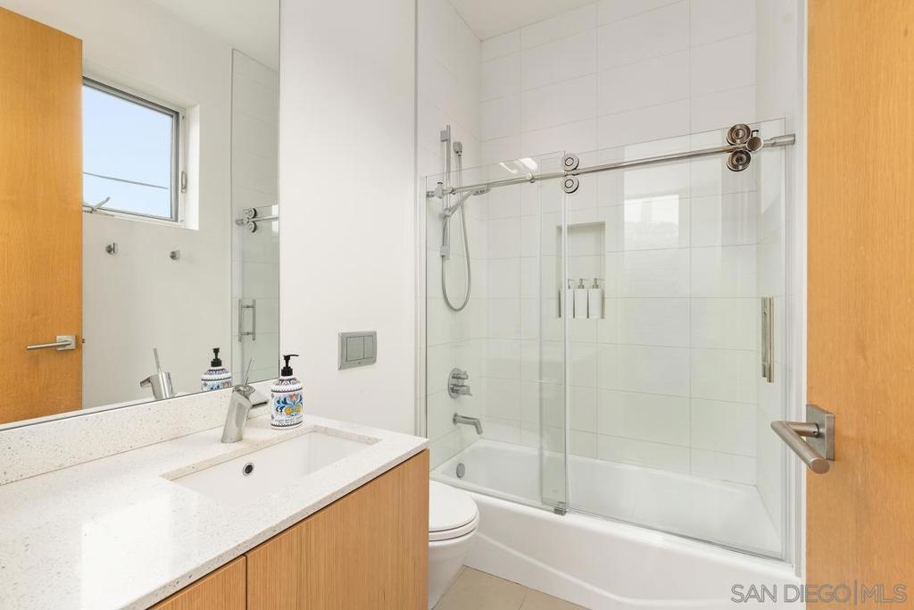 La Jolla - Residential Lease