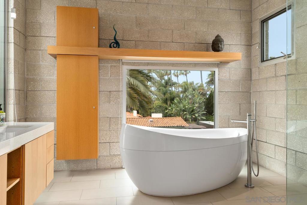 La Jolla - Residential Lease