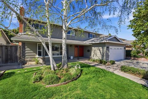 Photo of 2643 Hill Park Drive, San Jose, CA 95124 (MLS # ML82038573)