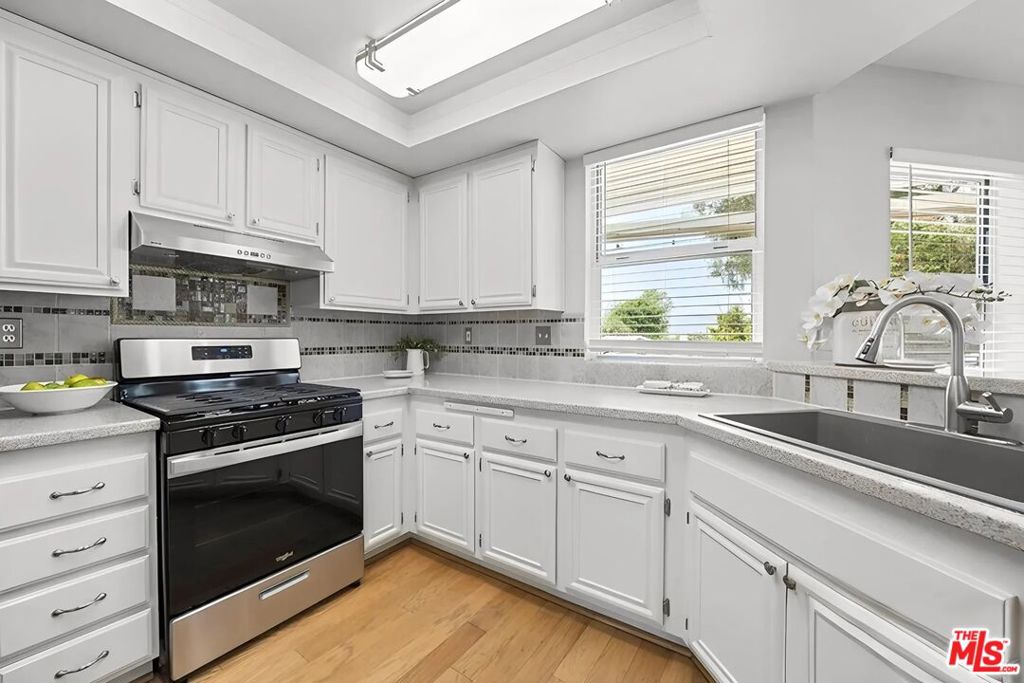 282 Royal Glen Drive