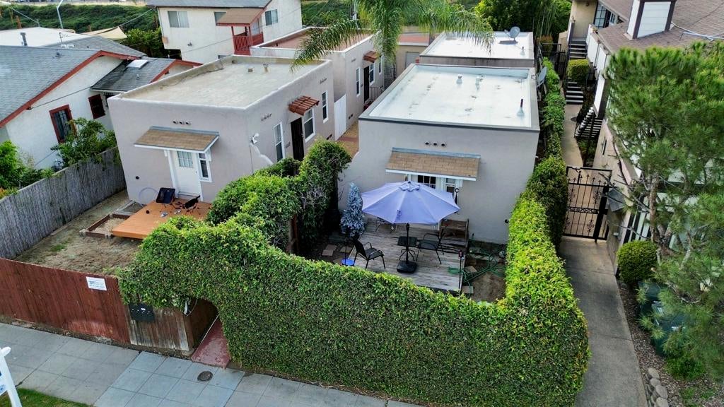 4152 64 33rd Street