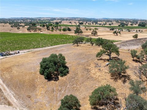 Tiny photo for 5275 Camp 8 Road, Paso Robles, CA 93446 (MLS # NS26112499)