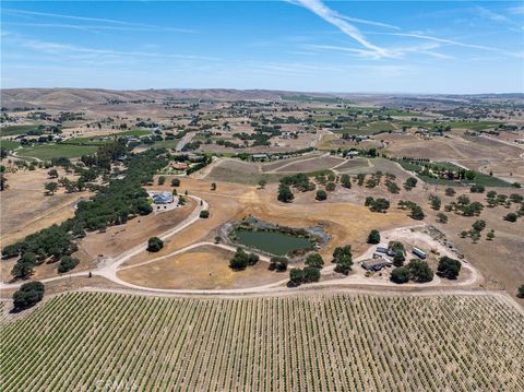 Tiny photo for 5275 Camp 8 Road, Paso Robles, CA 93446 (MLS # NS26112499)