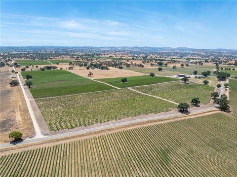 Tiny photo for 5275 Camp 8 Road, Paso Robles, CA 93446 (MLS # NS26112499)