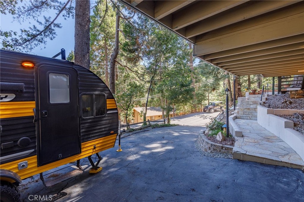 24611 Valle Drive
