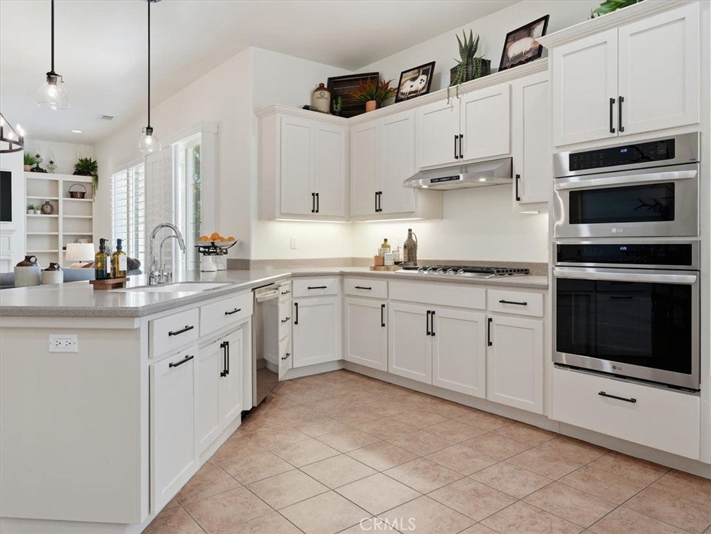 951 Vista Cerro Drive