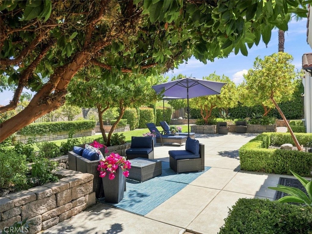 951 Vista Cerro Drive