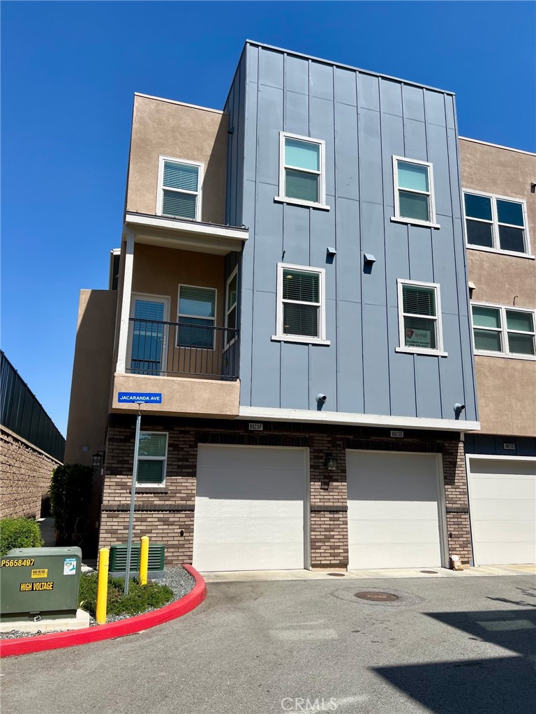 8823 Jacaranda F