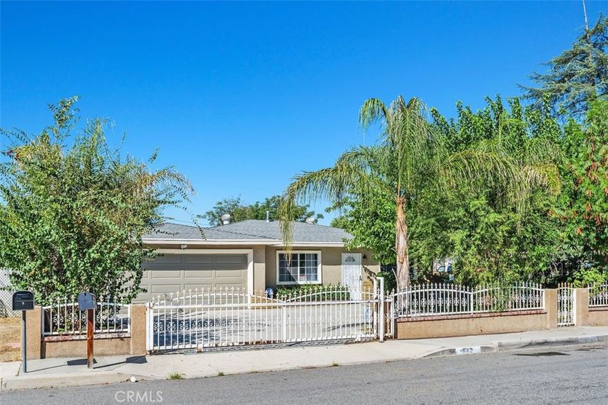 Your private backyard oasis awaits! Recently remodeled 3 bedrooms, 1 bathroom, single story house on an oversized lot. Step inside to find a spacious kitchen with plenty of cabinets.  Oversized back patio ideal for entertaining. Whether you envision an ADU or your outdoor retreat, this property provides the space to make it happen. This house is perfect for those seeking comfort, convenience and affordability.