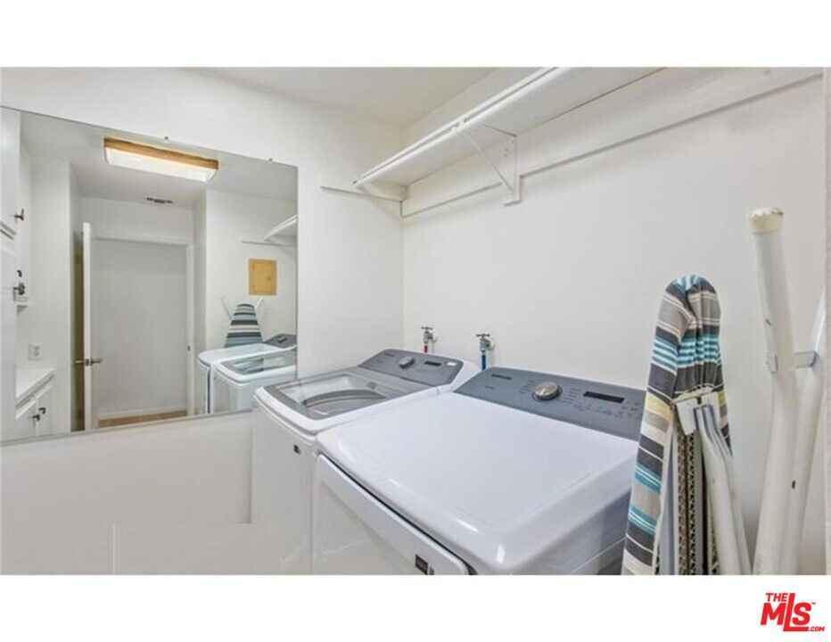 199 Summit View Drive E