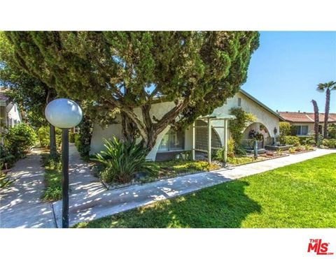 Photo of 199 Summit View Drive #E, Calimesa, CA 92320 (MLS # 26653677)