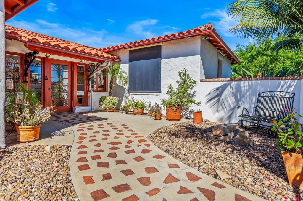 1792 Alta Vista Drive